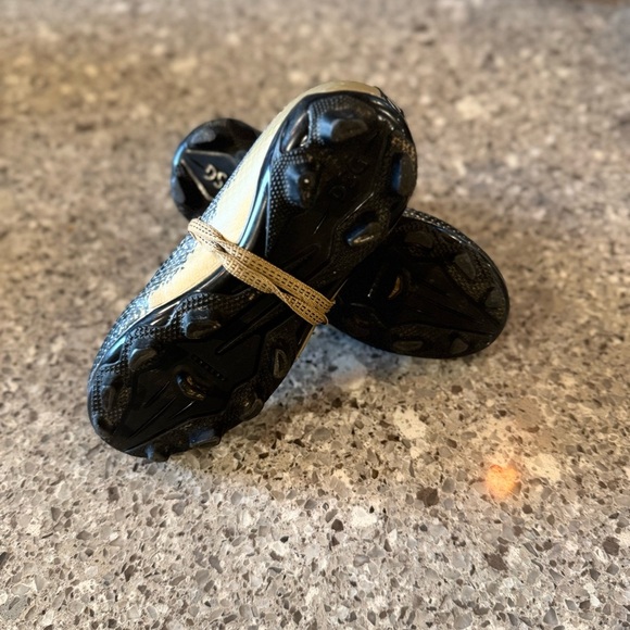 DSG Kids Soccer Cleats - Athletic Sports Shoes - Toddler Size 10C - EUC … - Picture 6 of 6